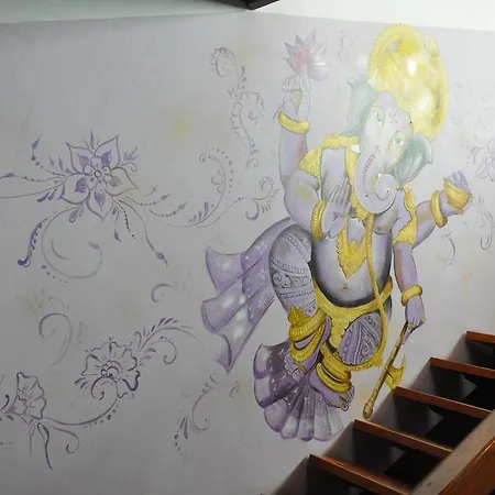 Nightflight Hostel *