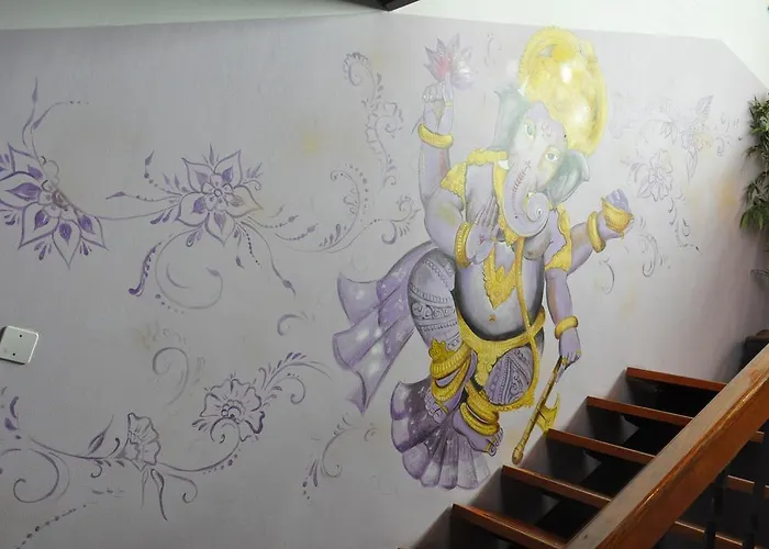 Nightflight Hostel *